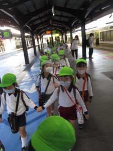 年長組　電車遠足　天王寺動物園！！