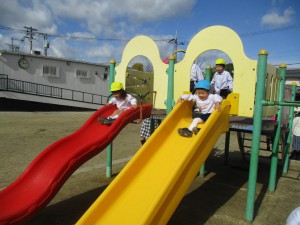 大池公園にお散歩にいったよ♪年少組