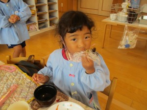 年少組★おにぎりをつくったよ