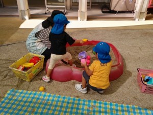 乳児　お砂場の玩具リニューアル！