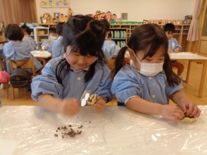 年中組　クッキング【手作りチョコクッキー】