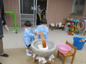 おもちつき