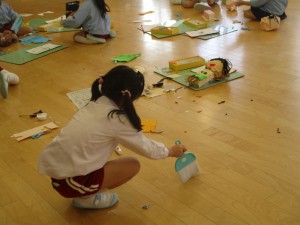 これまで調べてきた国のお人形作りに挑戦！！